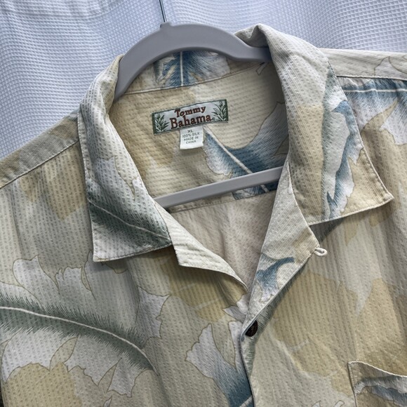 Tommy Bahama Other - Tommy Bahama 100% Silk Hawaiian Beige Classic Floral Button Front Shirt  XL